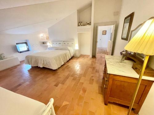 Exclusive pool - wondrous views - biological Gardens - pool house - 11 guests