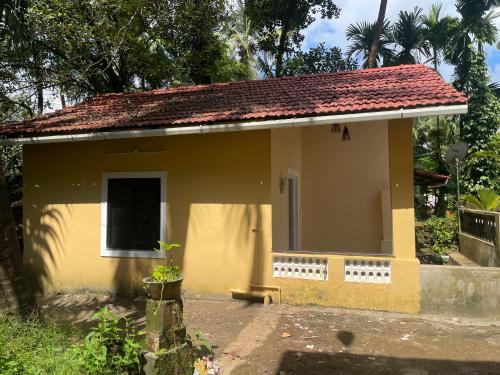 Village Nest - The Country Cottage in Quepem