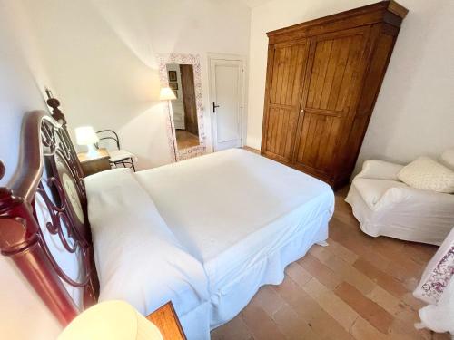 Exclusive pool - wondrous views - biological Gardens - pool house - 11 guests