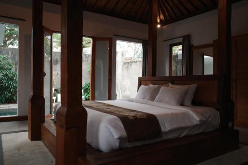 Villa with Private Pool image 2