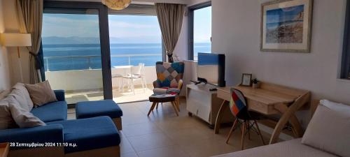 Endless Blue - Rafina Seaview Apartment - Rafina