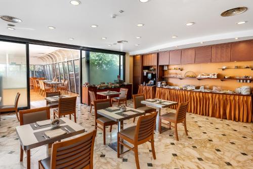 餐飲選擇, Abacus Hotel in 塞斯托聖喬凡尼