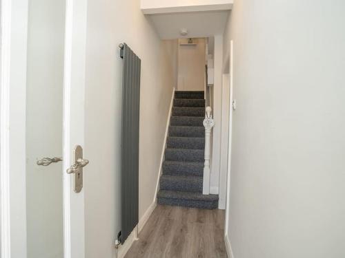 Cozy Townhouse, walking distance to Belfast City 5