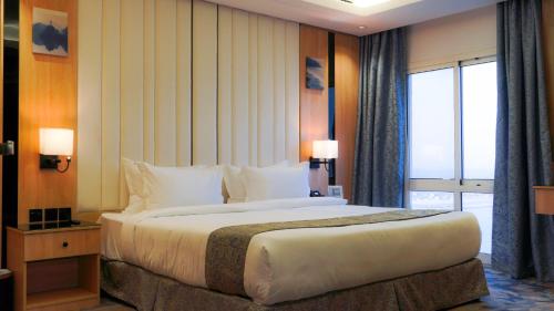 MORA HOTEL