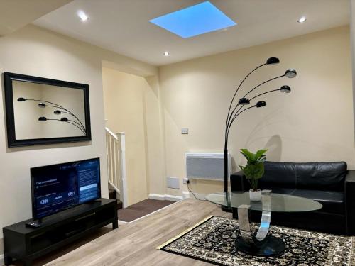 DBN APARTMENT THREe, London