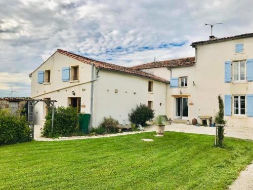 La Belle Parenthèse (La Belle Parenthese) in Vergne