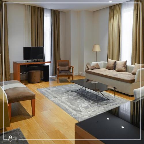 Suite, deluxe
