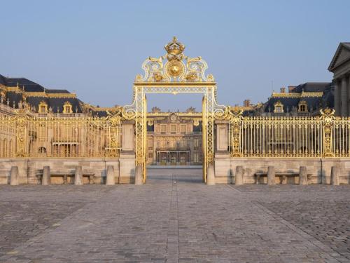 Studette moderne, cosy et équipée en plein cœur de Versailles!, Versailles