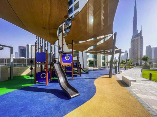 Burj Khalifa View - HighFloor - Dubai Mall Access - image 10