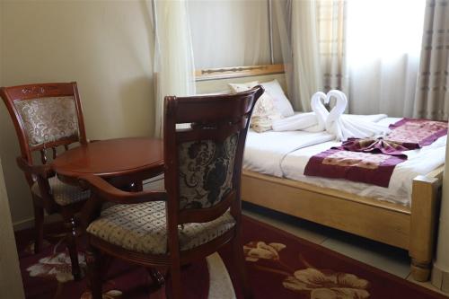 Hotel Intertropics – Kampala