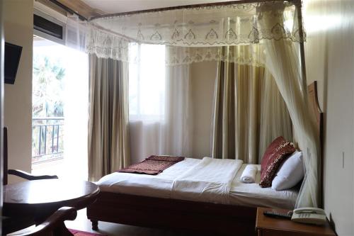 Hotel Intertropics in Kampala