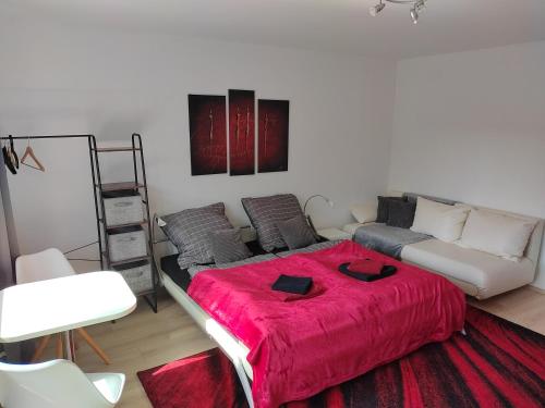 Kleines Apartment in Frankfurt mit eigenem Stellplatz in Messenähe, Frankfurt/Main (photo 4)