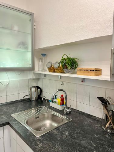 Sahara Hosting Apartments Nürnberg City Room 1, Nürnberg (photo 11)