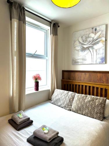 Riverside Hotel Bed and Breakfast Room Type - Small Double Room