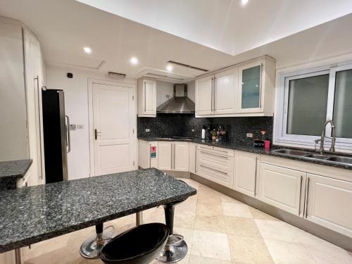 Hill Villa Venezia El Gouna: pool, beach & WiFi Hill Villa Venezia El Gouna: pool, beach & WiFi