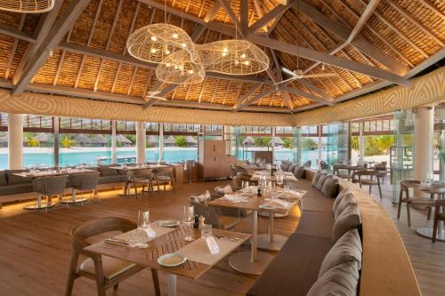 Restaurant, The Westin Bora Bora Resort & Spa in Bora Bora Island