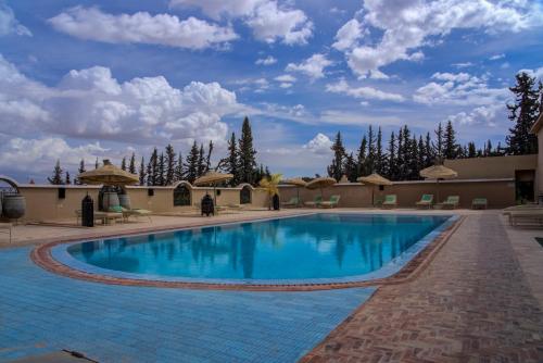 Riad Elaissi Riad Elaissi