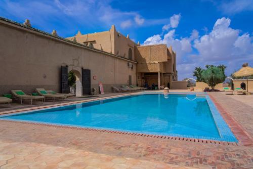 Riad Elaissi Riad Elaissi