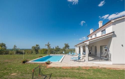 Peldbaseins, Amazing Home In Jural in Mrgani
