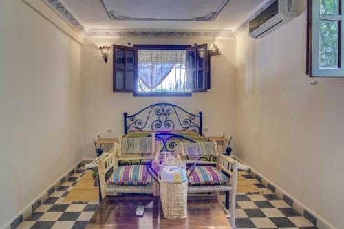 Riad Elaissi Riad Elaissi