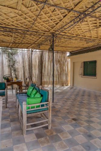 Riad Elaissi Riad Elaissi