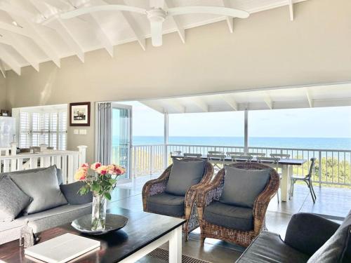 Beach House Princes Grant Golf Estate in Prince`s Grant Golf Estate