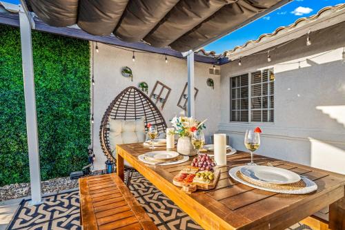 Beautiful 5BR Home Game Room Pool Bocce Court in Bermuda Dunes, USA