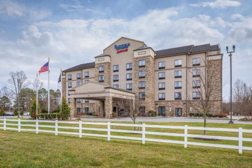 Fairfield Inn Suites Elkin Jonesville in Elkin, USA