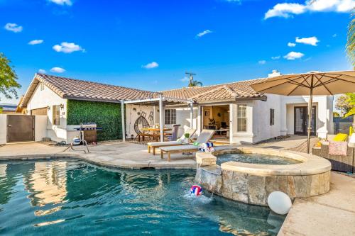 Beautiful 5BR Home Game Room Pool Bocce Court in Bermuda Dunes, Vereinigte Staaten von Amerika