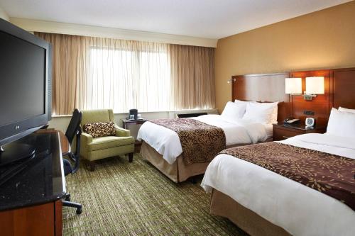 2 double beds