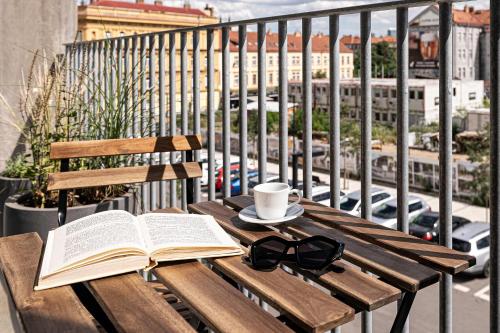 Prague Days - Studio Apartment with Garage Parking and Balcony - image 2