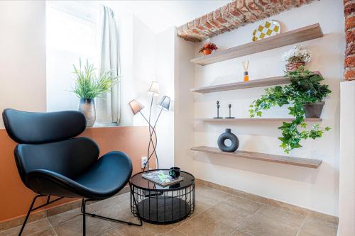 Studio Apartment image 7