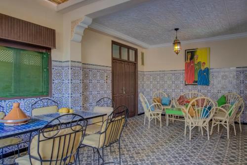 Riad Elaissi Riad Elaissi