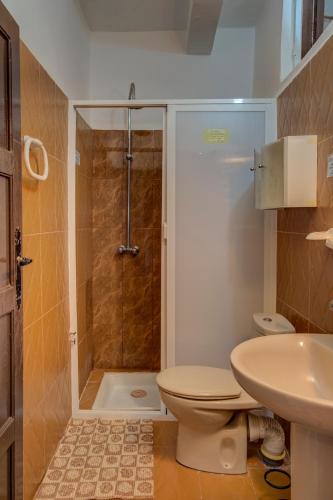 Riad Elaissi Riad Elaissi