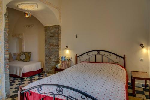 Riad Elaissi Riad Elaissi