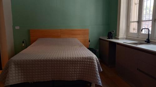 1 queen bed, 1 twin bed