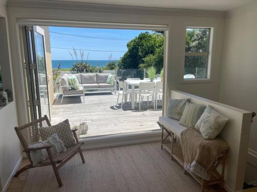 Beach Breakaway ! in Paekakariki