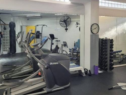 GA102 Cremorne Chic Contemporary & Convenient