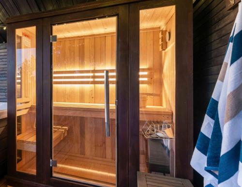 Сауна, Wow Views! Hot Tub, Sauna, 85 inch TV, Pool Table in Tarryall Mountain