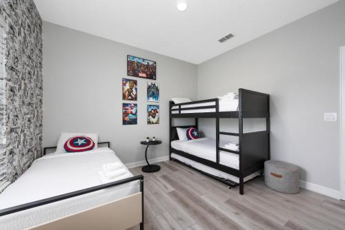 Home with a pool in a resort in Kissemmee, Osceola