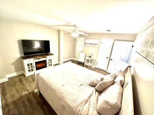 Ranch cave in South Fulton