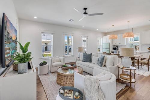 Two-Bedroom House room in Mint Julep 210 ESC-A