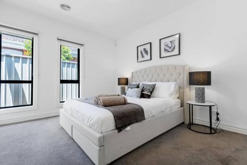 Family Oasis Walking distance to Chadstone SC in 歐克雷