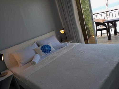 Anjawan Island Resort in Cauayan  (Negros Occidental)