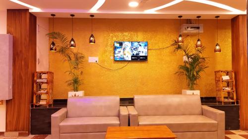 Golden dawn Residency in Annamalai Hill