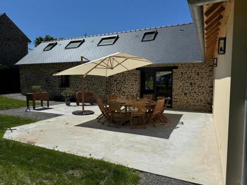 balkon/terras, CALME et DETENTE en famille ou entre amis in Ducey