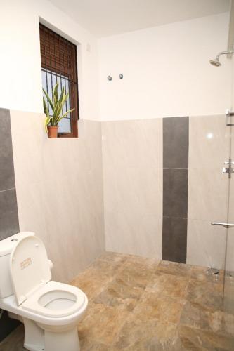 Shower, Earth Homestay in Boralesgamuwa