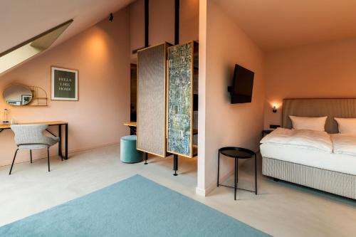 MIANO Hotel & Bar 2.3km von Alblstraße entfernt