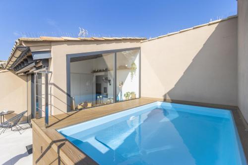 Accommodation in Massoteres