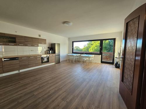 кухня, T&K Apartments - Solingen - 3-6 Zimmer Grand Apartments with private parking for all vehicles in Solingen